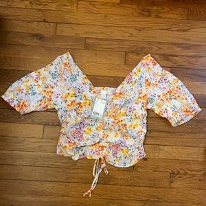 NWT - H&M Floral Drawstring/Smocked Crop Top